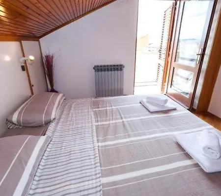 Apartment Pakostane *