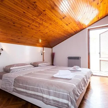 Apartment Pakostane